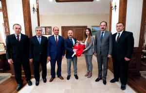 8ac42c18-cb44-47f0-bc60-d5bfa7996ec8