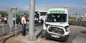 Amasya’da otobüsle minibüs çarpıştı: 3 yaralı