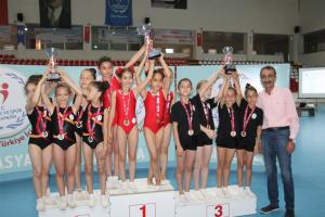 amasyada-trampolin-cimnastik-1inci-lig-musabakalari-yapildi-4