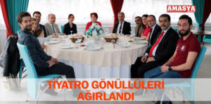tiyatro gönüllüleri