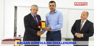 sarı törende görevli öğretmen 1