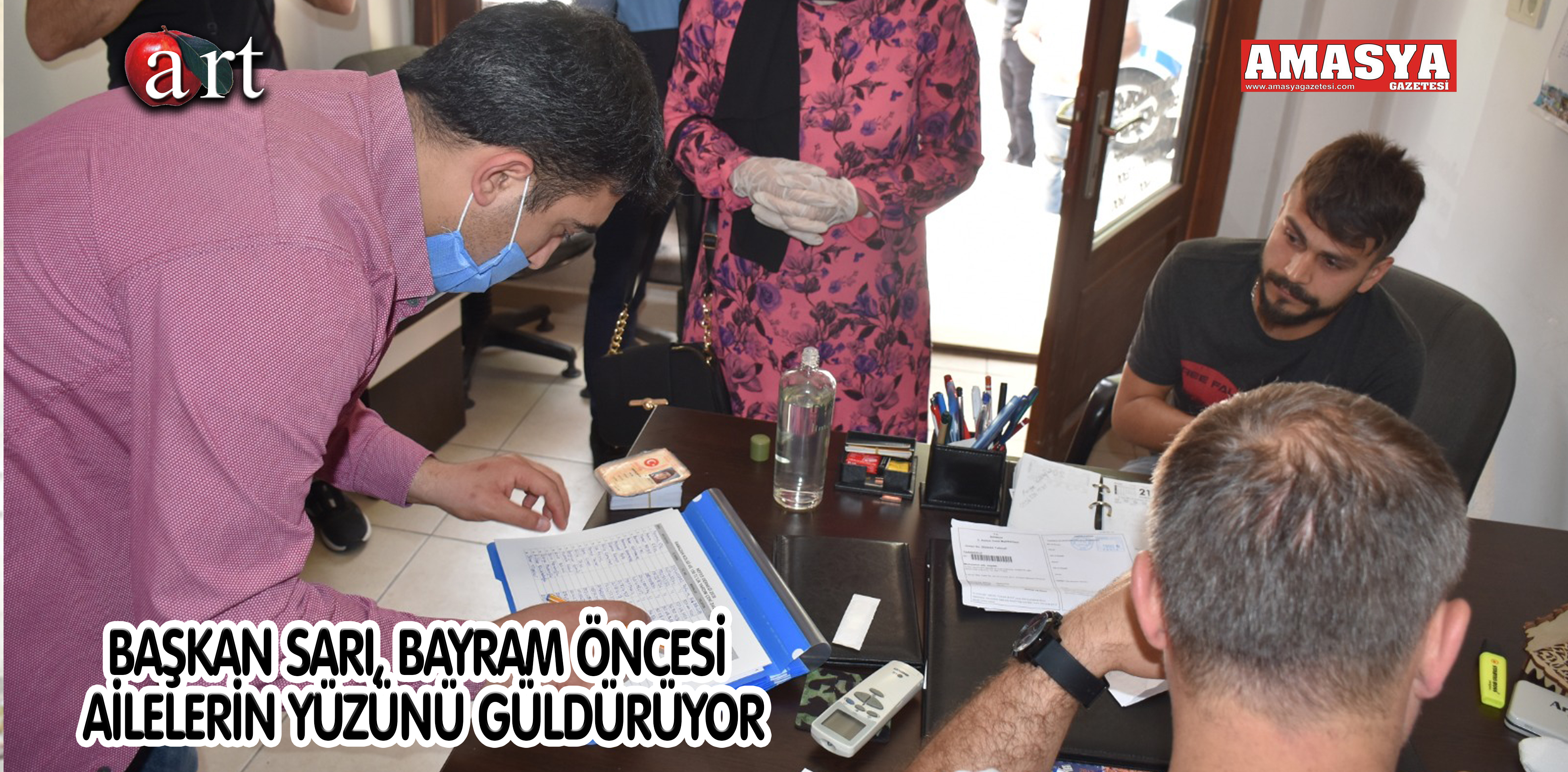 BAŞKAN SARI, BAYRAM ÖNCESİ AİLELERİN YÜZÜNÜ GÜLDÜRÜYOR