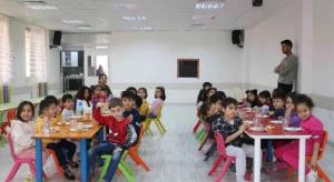 okul-oncesi-egitimdeki-tum-okullarda-ucretsiz-yemek-verilecek-1672036621_cleanup