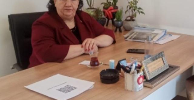 Depremden sonra evleri yıkılan birçok aile başka şehirlere göç etmeye başladı.