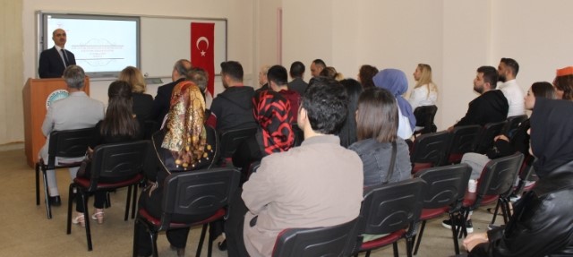 Sağlık Bakanlığı’nın sağlık çalışanlarının becerisini arttırmak için hayta geçirdiği eğitim projesi Amasya’da yapıldı.