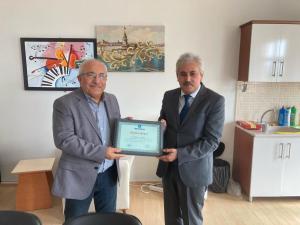 retmen-okulundan-mezun-olan-son-ogretmen-de-emekli-oldu2-1697547056 (1)